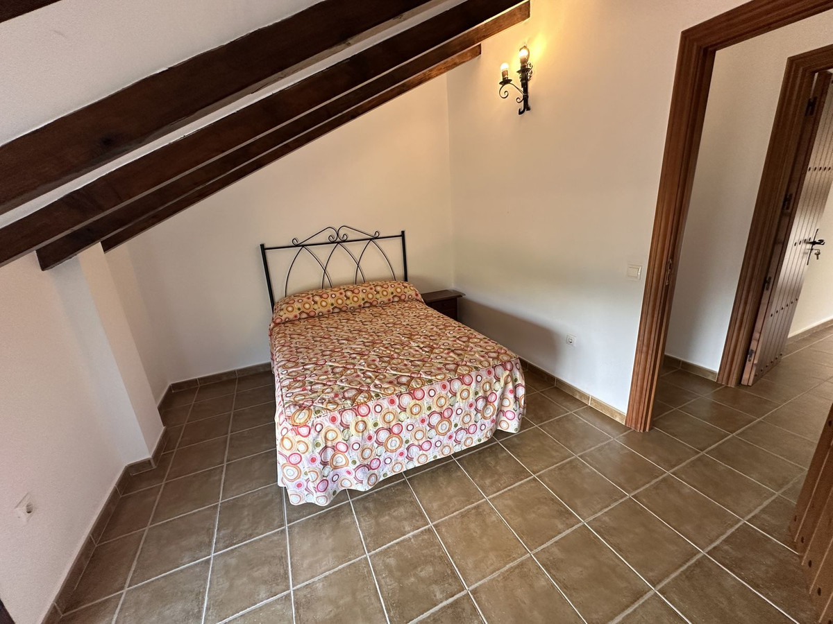 Finca - Cortijo te koop in Colmenar | 6 slaapkamers H5292196