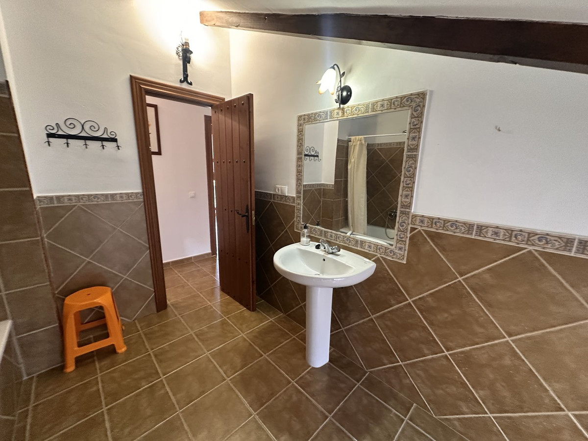 Finca - Cortijo te koop in Colmenar | 6 slaapkamers H5292196