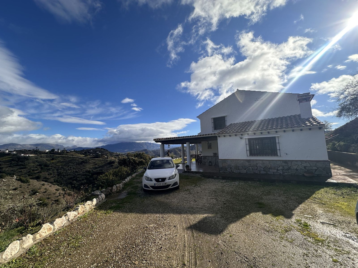 Finca - Cortijo te koop in Colmenar | 6 slaapkamers H5292196