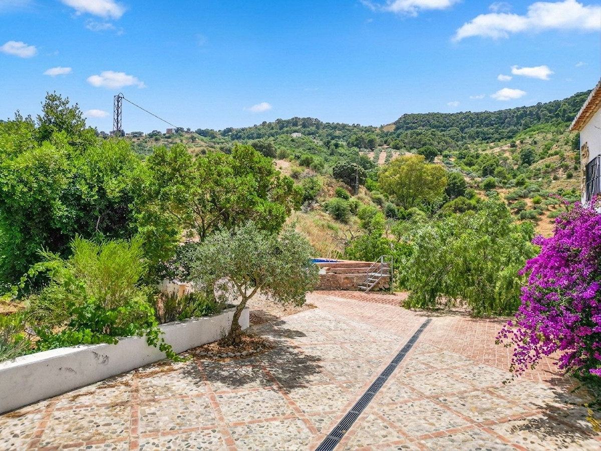 Property main view 105