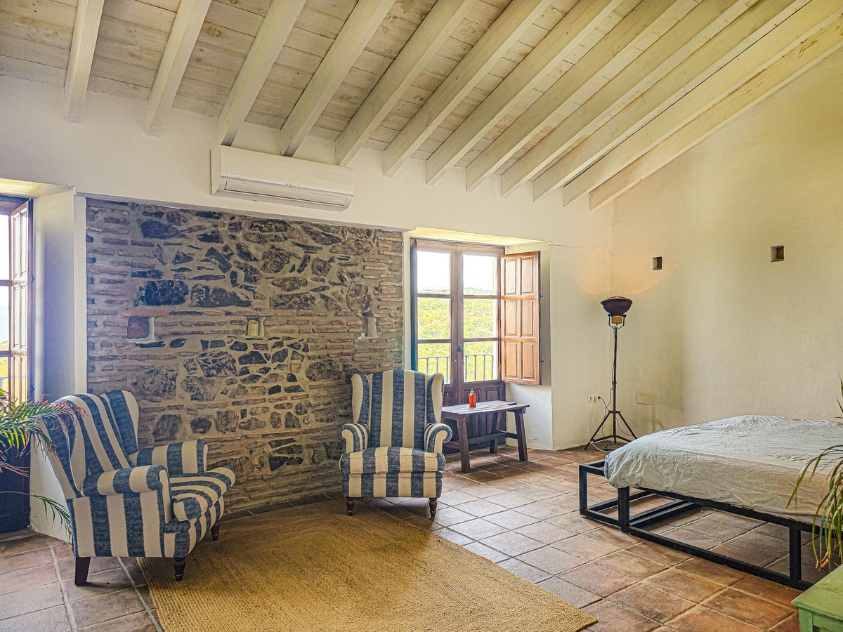 Property main view 76