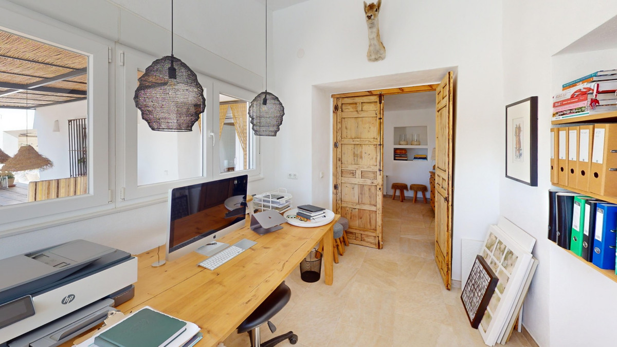 Property main view 33