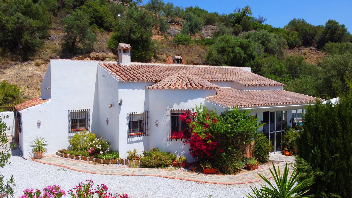 Huis te koop in Comares | 4 slaapkamers H4774069