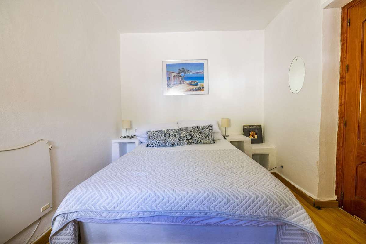 Huis te koop in Comares | 4 slaapkamers H4774069