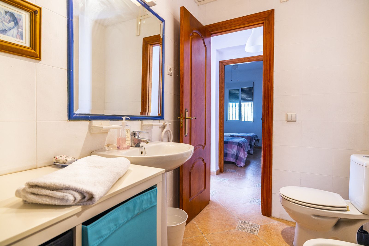 Huis te koop in Comares | 4 slaapkamers H4774069