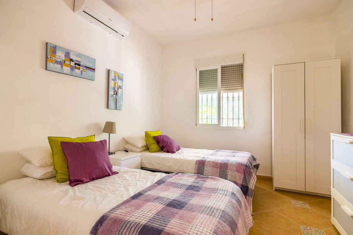 Huis te koop in Comares | 4 slaapkamers H4774069
