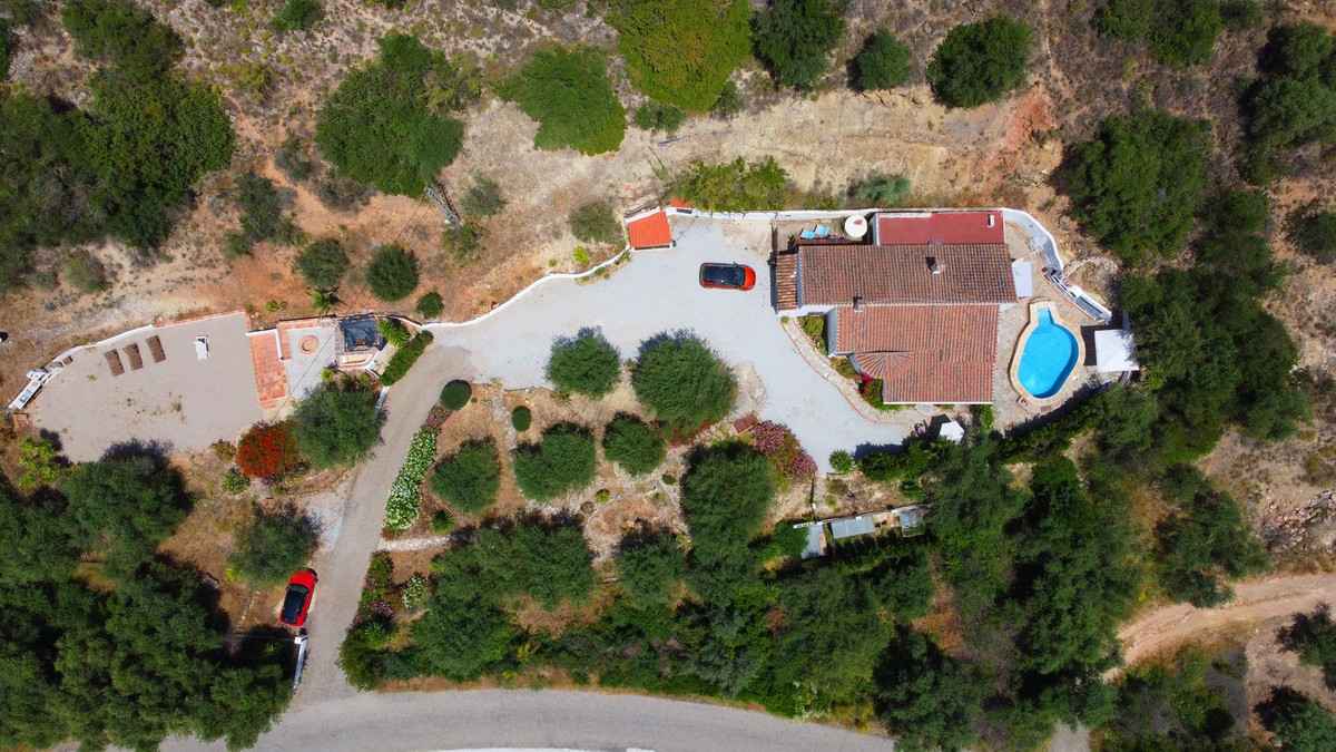 Huis te koop in Comares | 4 slaapkamers H4774069