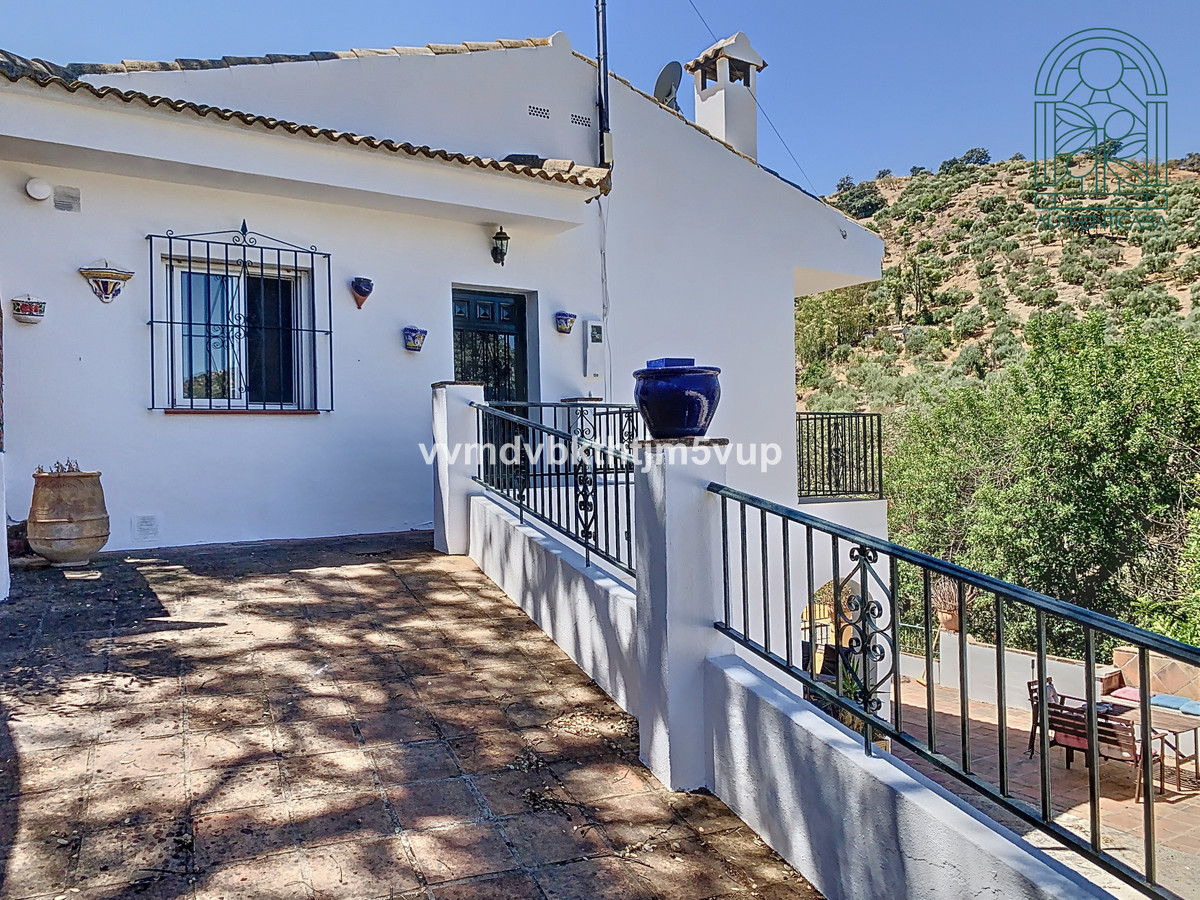 Finca - Cortijo te koop in Comares | 4 slaapkamers H4891996