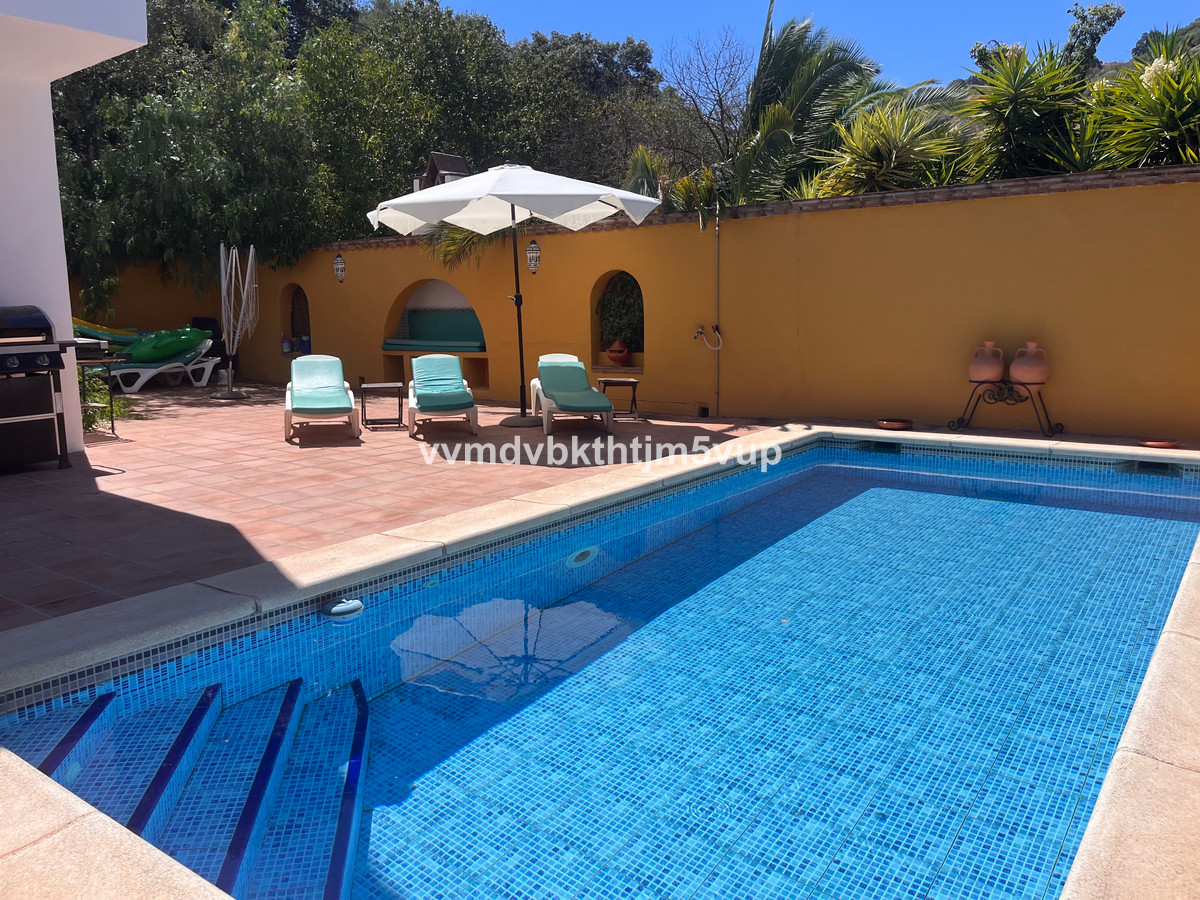 Finca - Cortijo te koop in Comares | 4 slaapkamers H4891996