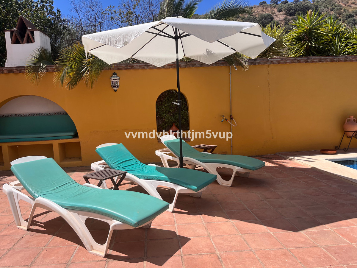 Finca - Cortijo te koop in Comares | 4 slaapkamers H4891996
