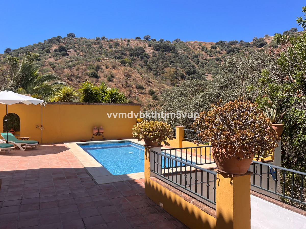 Finca - Cortijo te koop in Comares | 4 slaapkamers H4891996