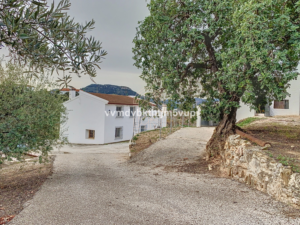Finca - Cortijo te koop in Comares | 6 slaapkamers H4966804