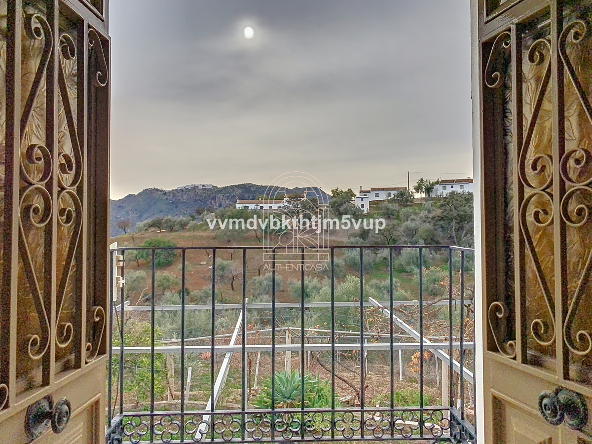 Finca - Cortijo te koop in Comares | 6 slaapkamers H4966804