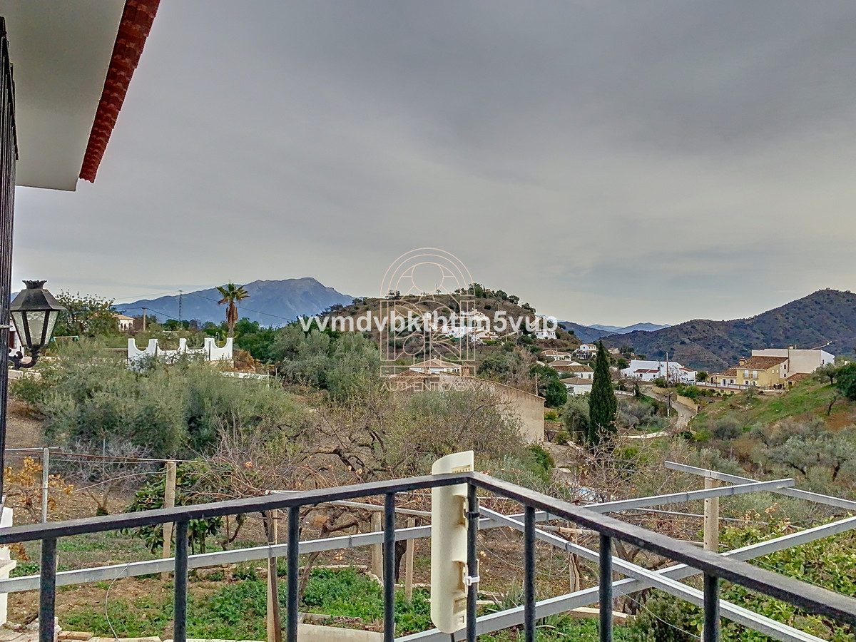 Finca - Cortijo te koop in Comares | 6 slaapkamers H4966804