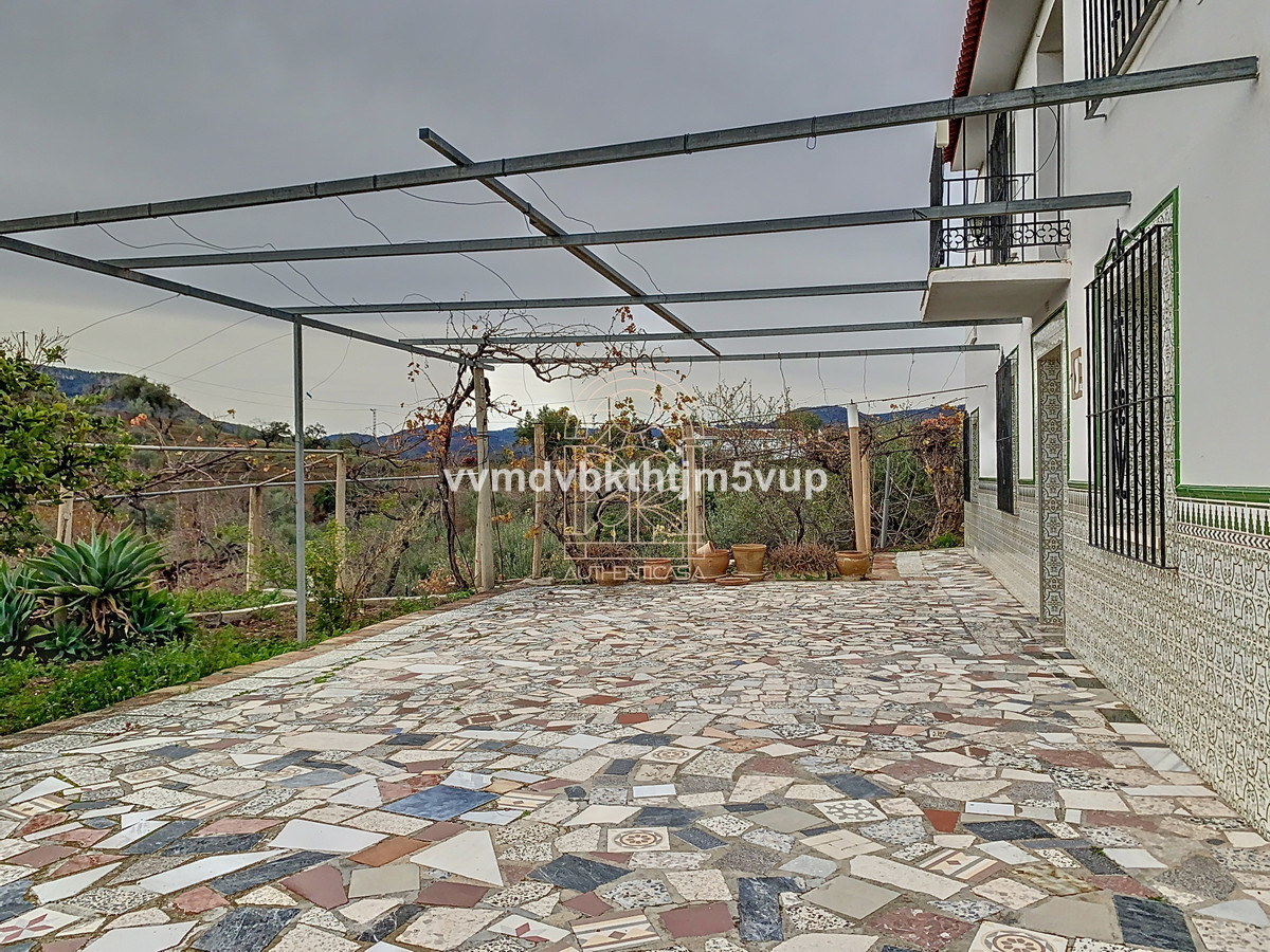 Finca - Cortijo te koop in Comares | 6 slaapkamers H4966804