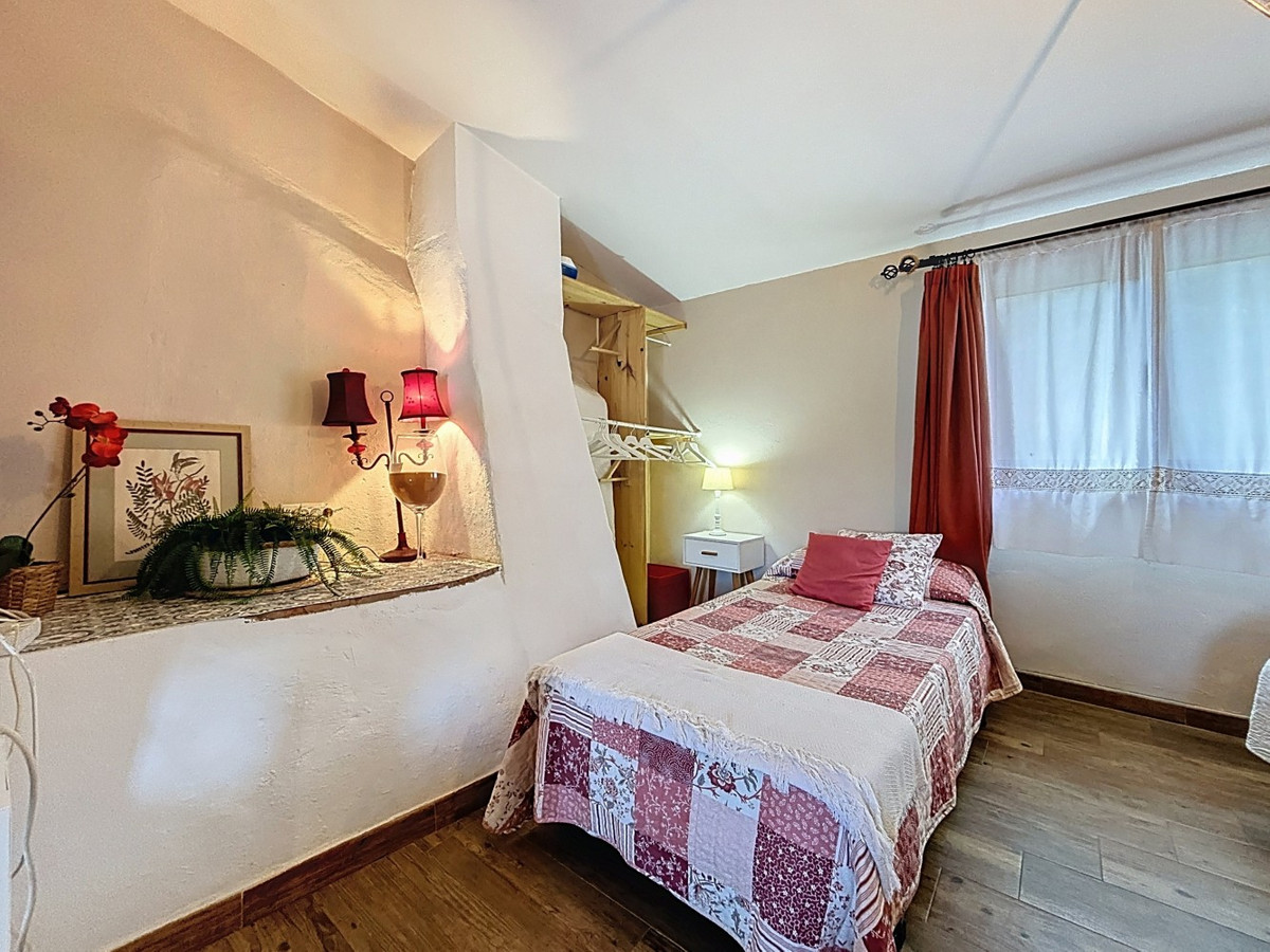Huis te koop in Comares | 6 slaapkamers H5024692
