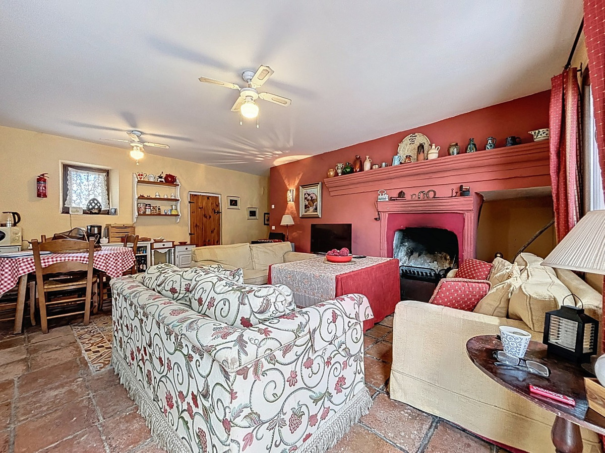Huis te koop in Comares | 6 slaapkamers H5024692