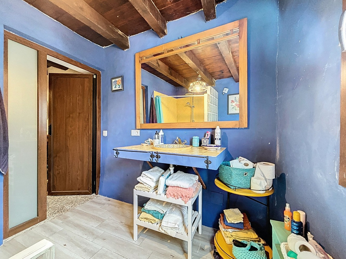 Huis te koop in Comares | 6 slaapkamers H5024692