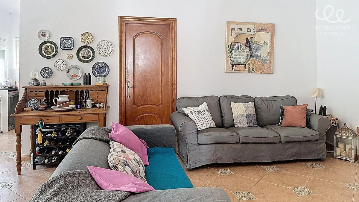 Finca - Cortijo te koop in Comares | 4 slaapkamers H5078227