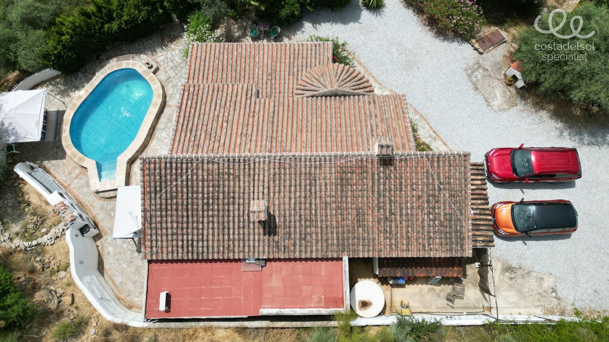 Finca - Cortijo te koop in Comares | 4 slaapkamers H5078227