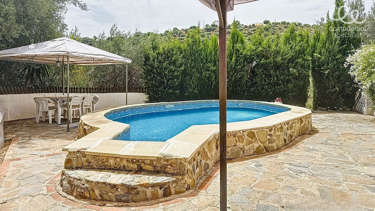 Finca - Cortijo te koop in Comares | 4 slaapkamers H5078227