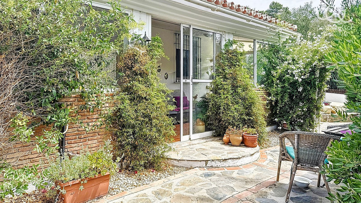 Finca - Cortijo te koop in Comares | 4 slaapkamers H5078227