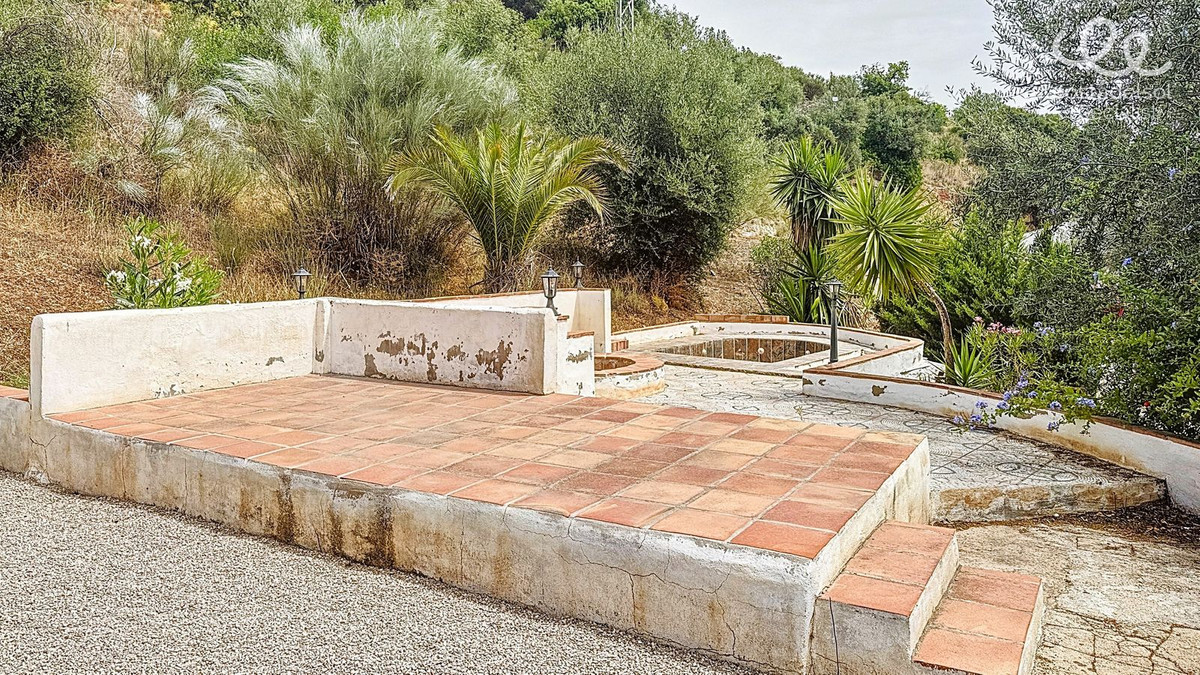 Finca - Cortijo te koop in Comares | 4 slaapkamers H5078227