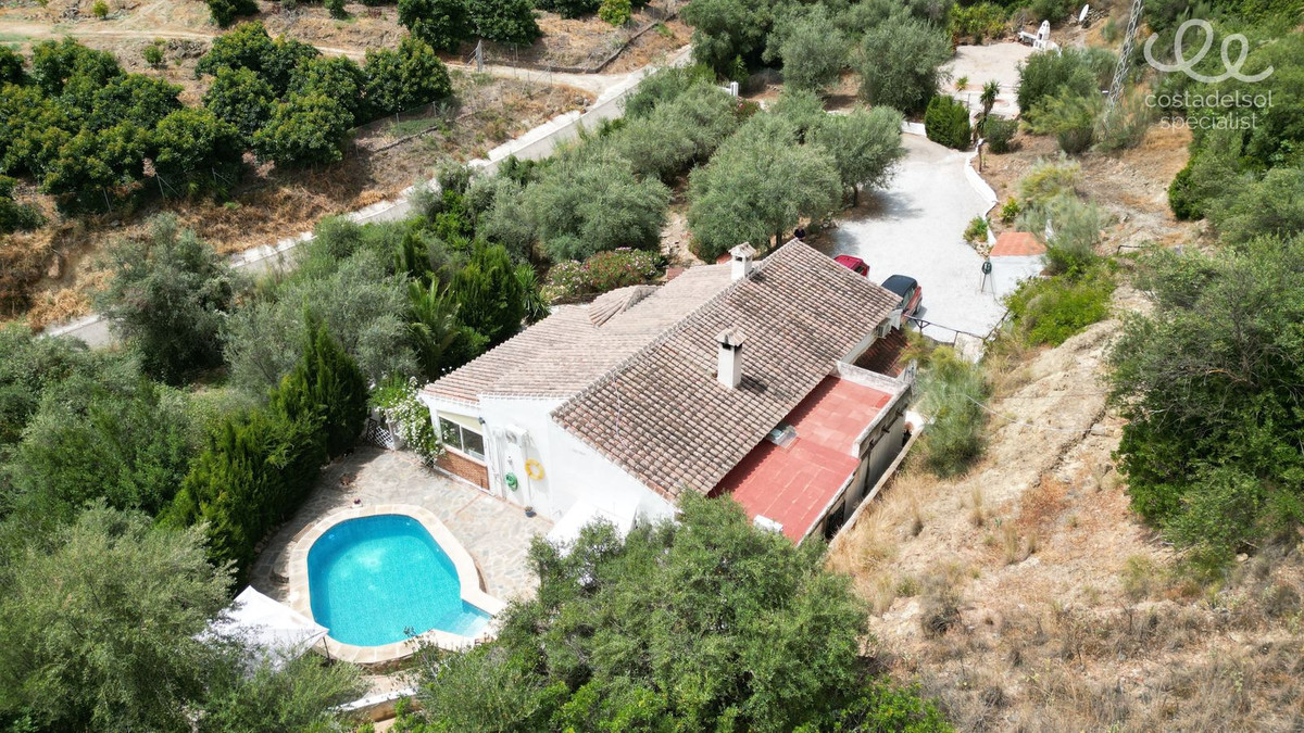 Finca - Cortijo te koop in Comares | 4 slaapkamers H5078227
