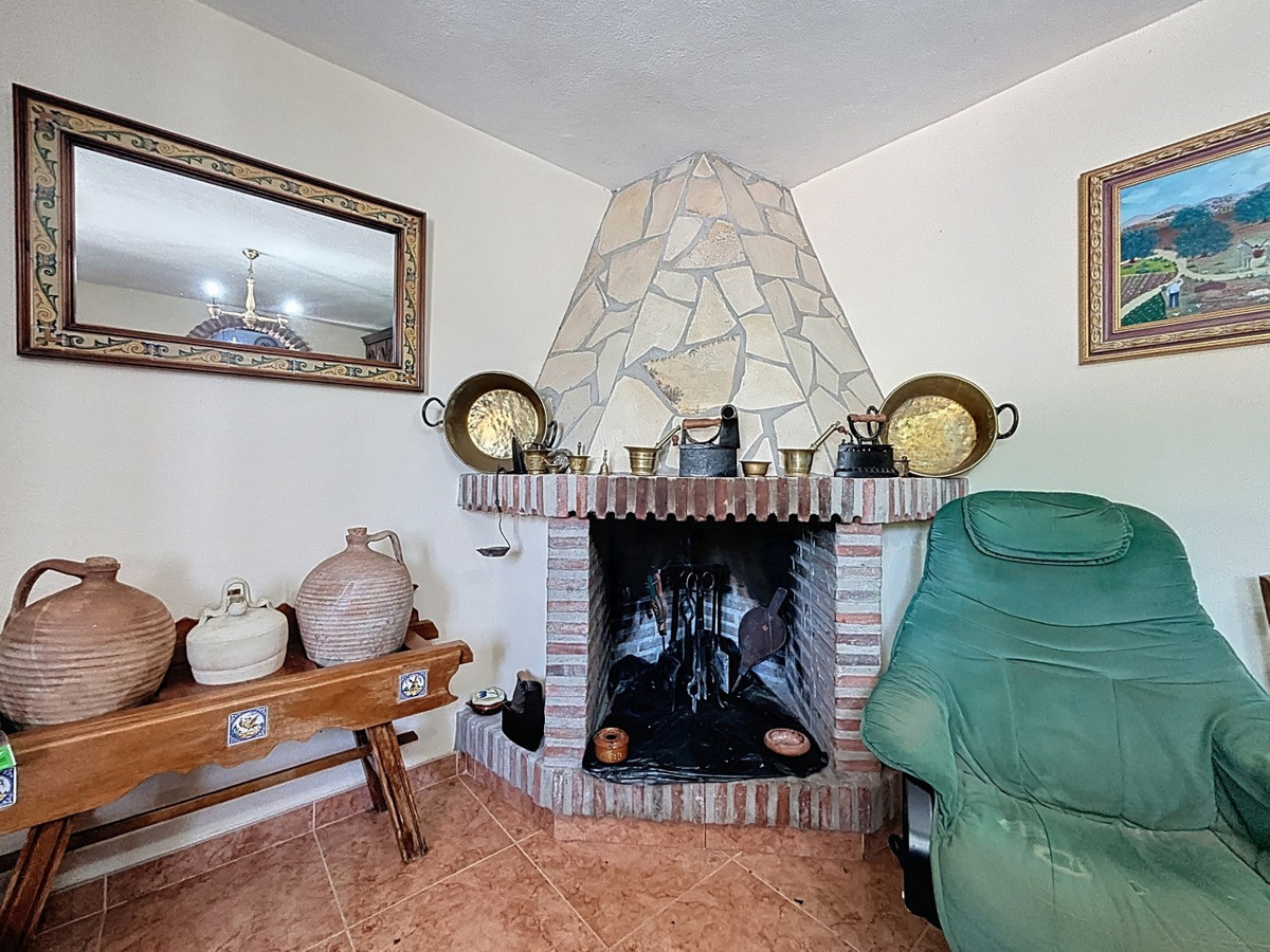 Huis te koop in Comares | 4 slaapkamers H5132677