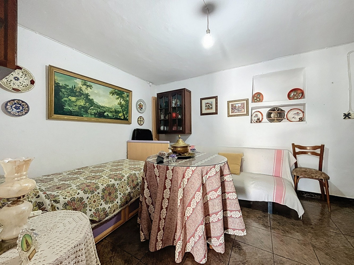 Huis te koop in Comares | 4 slaapkamers H5132677