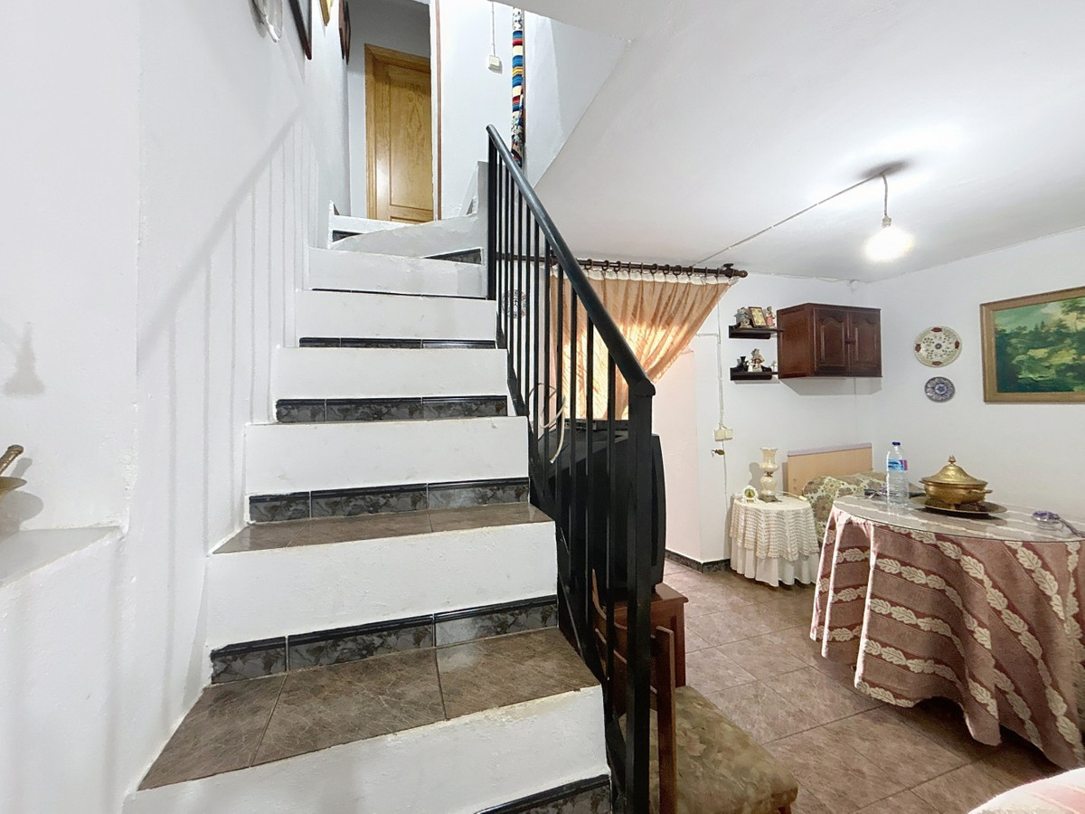 Huis te koop in Comares | 4 slaapkamers H5132677