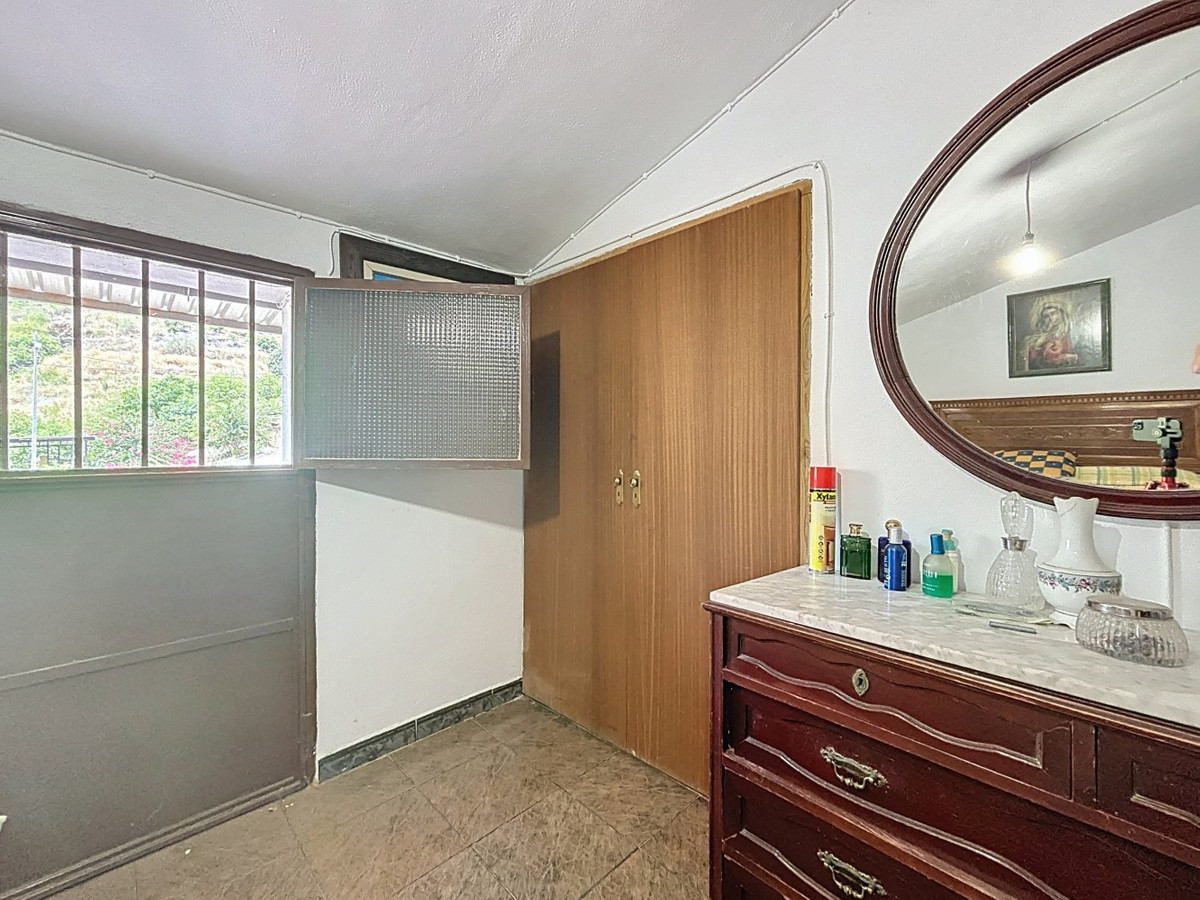 Huis te koop in Comares | 4 slaapkamers H5132677
