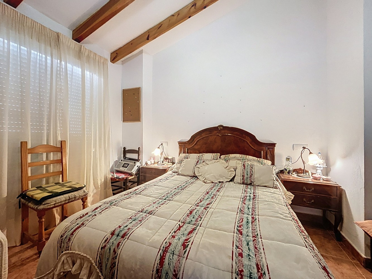Huis te koop in Comares | 4 slaapkamers H5132677