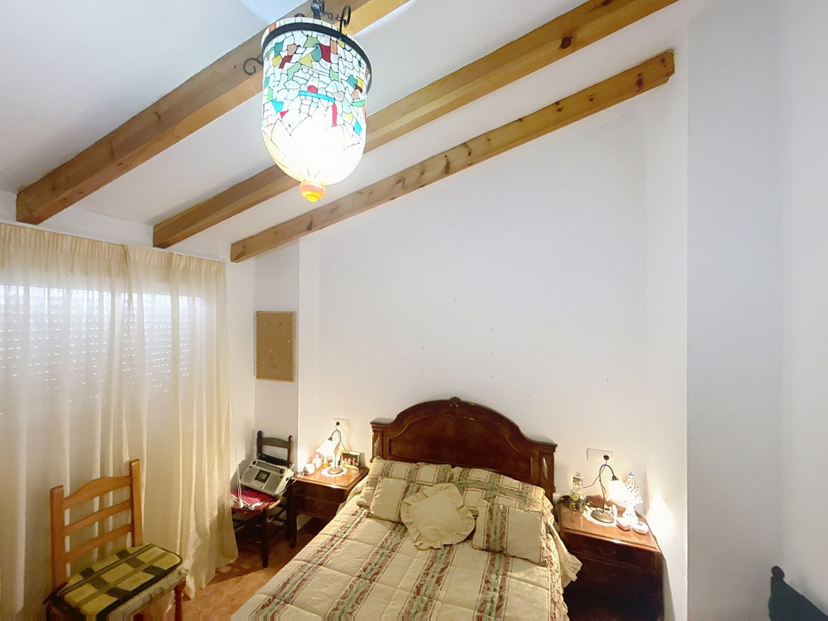 Huis te koop in Comares | 4 slaapkamers H5132677