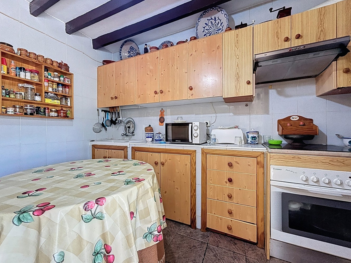Huis te koop in Comares | 4 slaapkamers H5132677