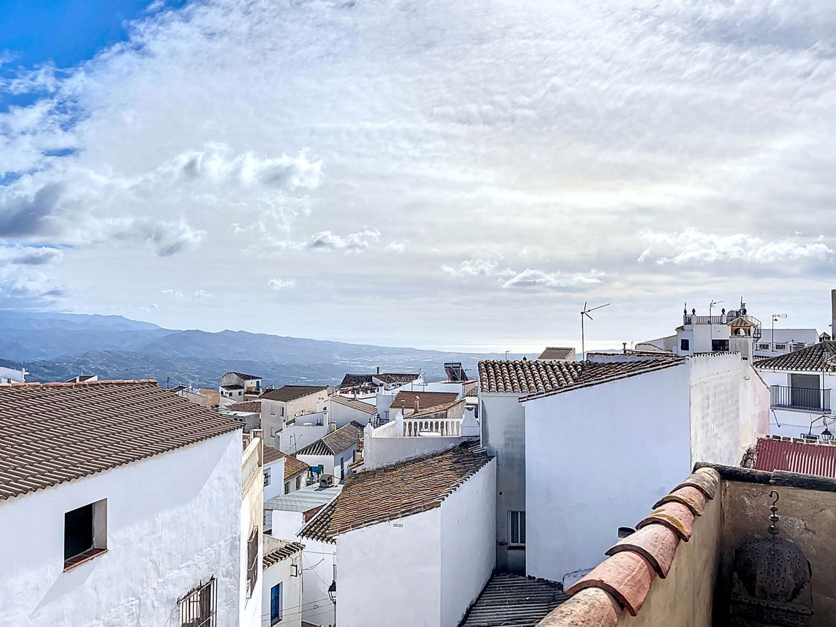 Huis te koop in Comares | 2 slaapkamers H5153470