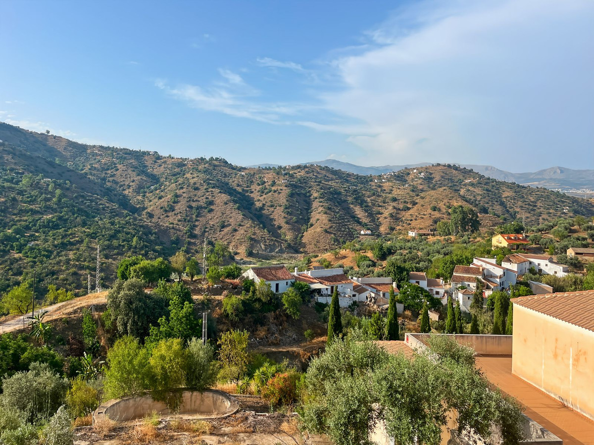 Finca - Cortijo te koop in Comares | 5 slaapkamers H5153482