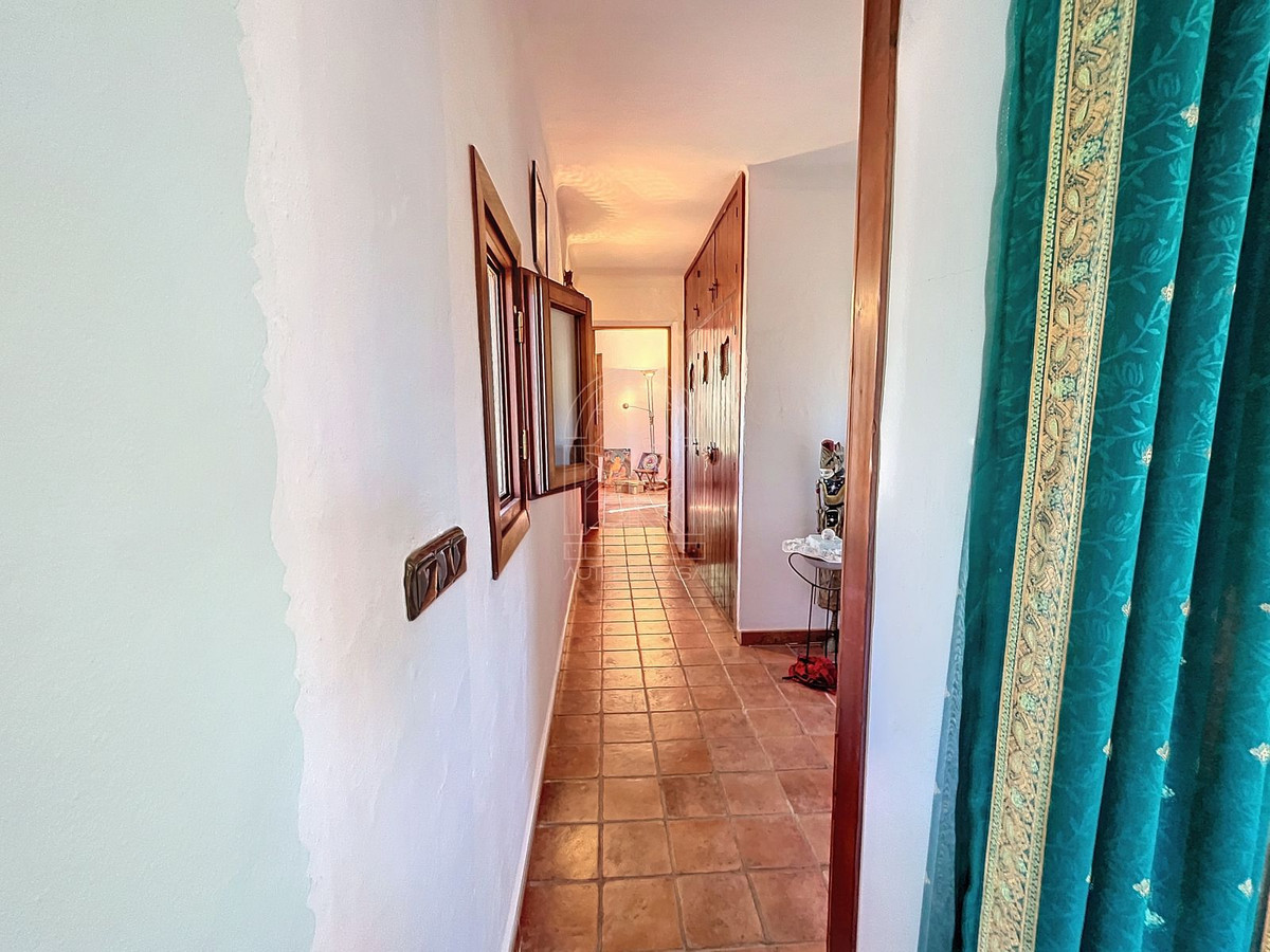 Finca - Cortijo te koop in Comares | 4 slaapkamers H5206006