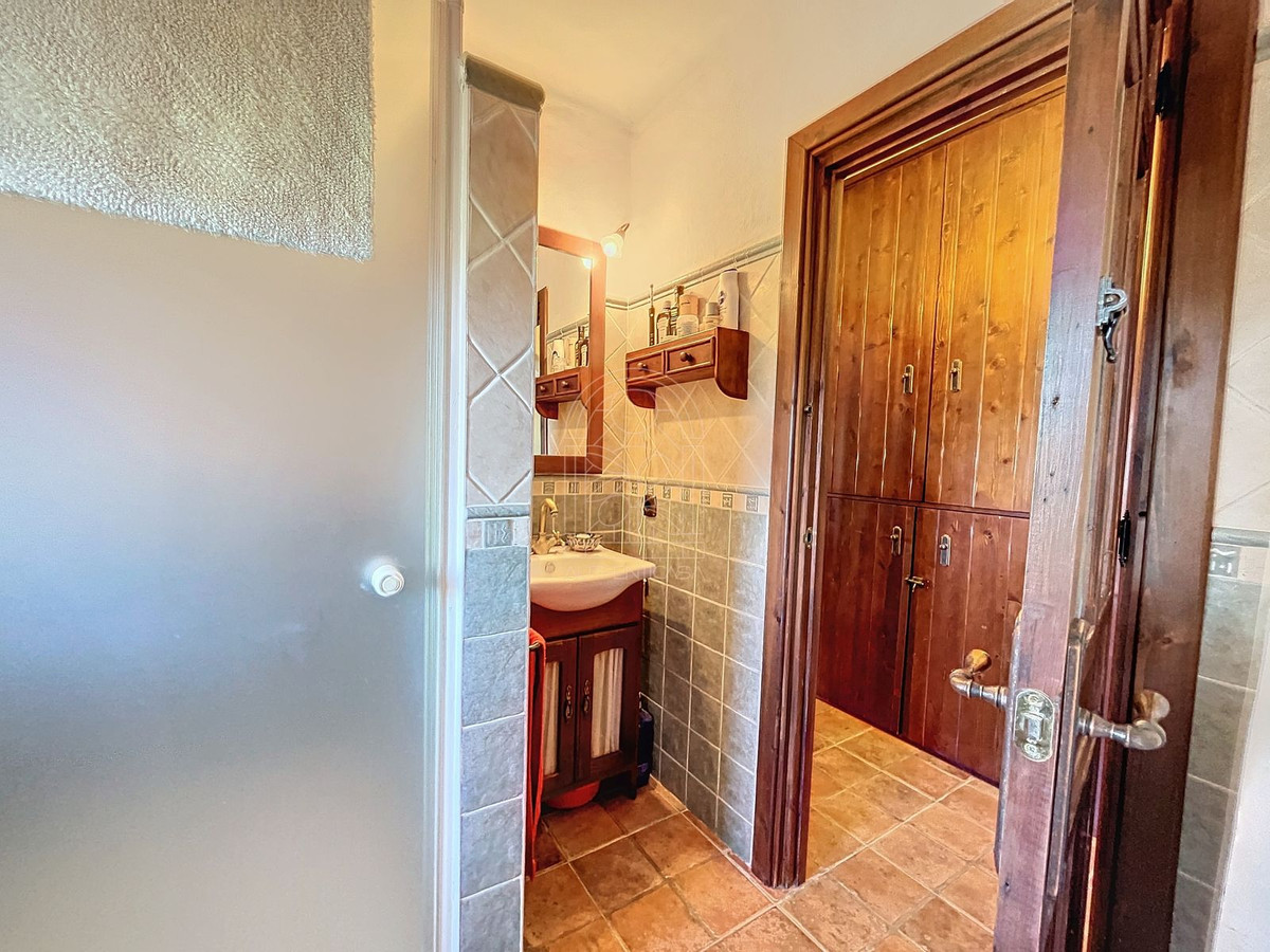 Finca - Cortijo te koop in Comares | 4 slaapkamers H5206006