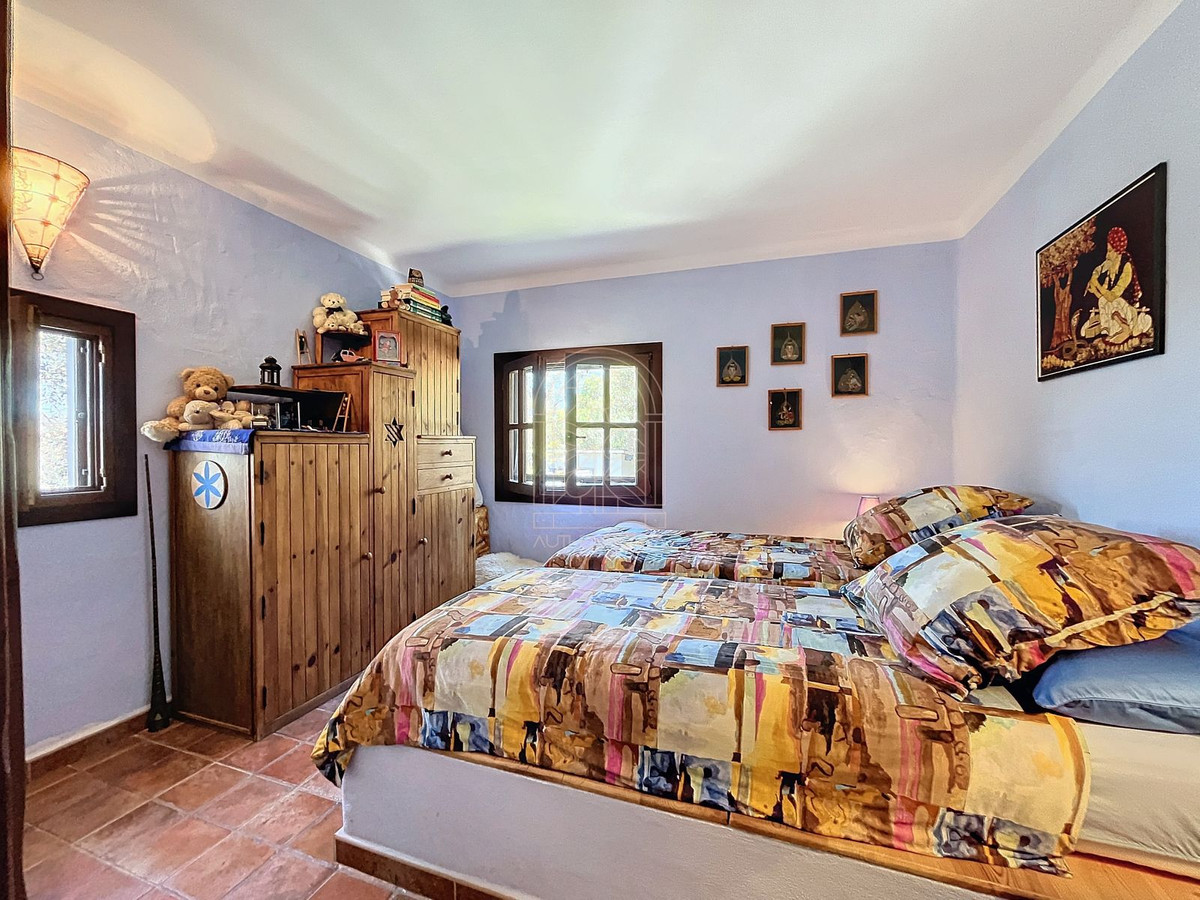 Finca - Cortijo te koop in Comares | 4 slaapkamers H5206006