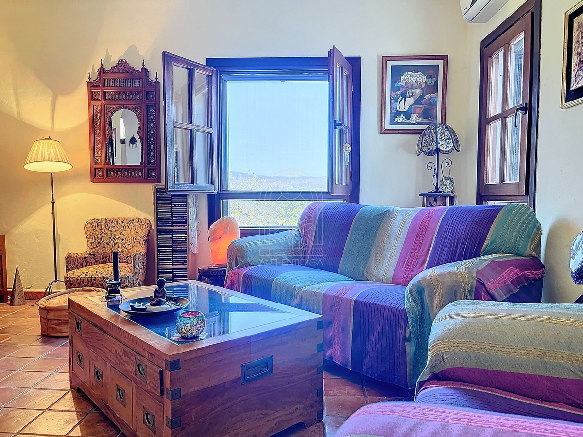 Finca - Cortijo te koop in Comares | 4 slaapkamers H5206006