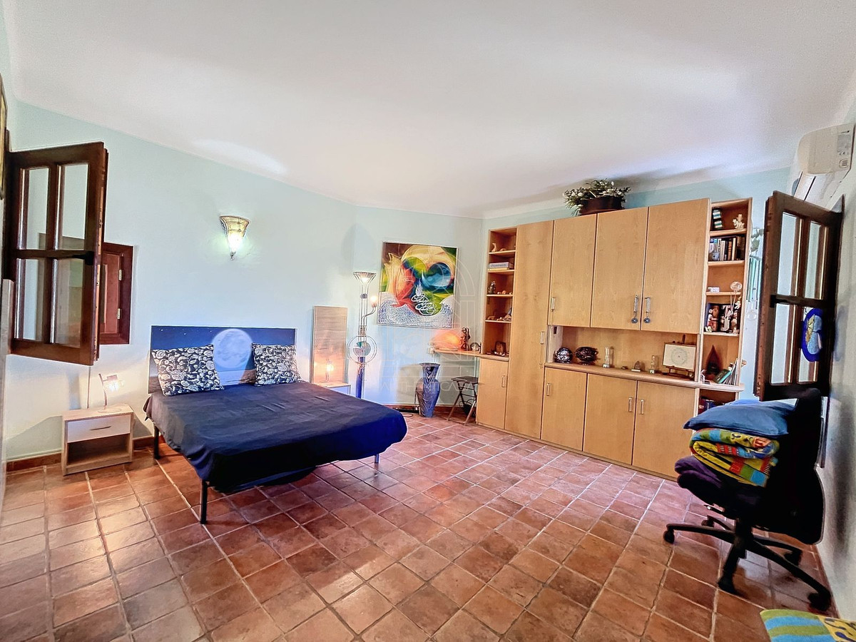 Finca - Cortijo te koop in Comares | 4 slaapkamers H5206006