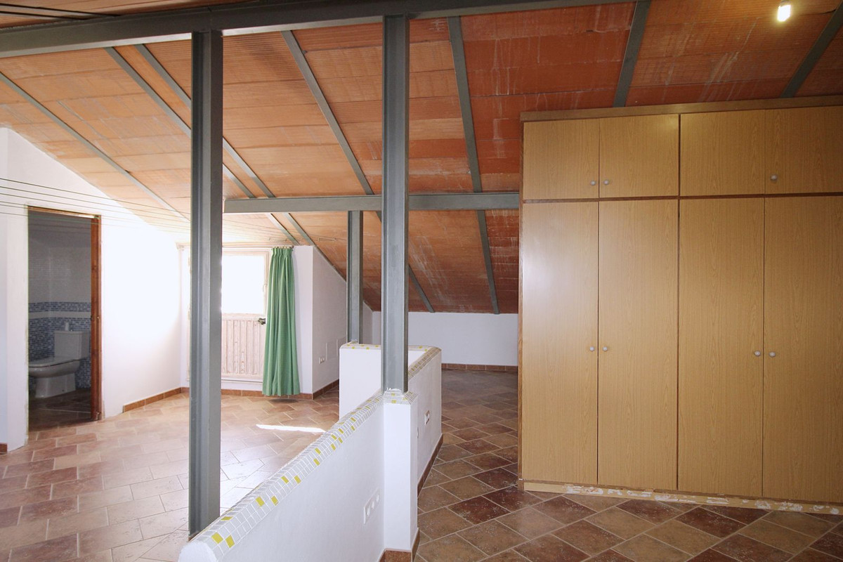 Property main view 46