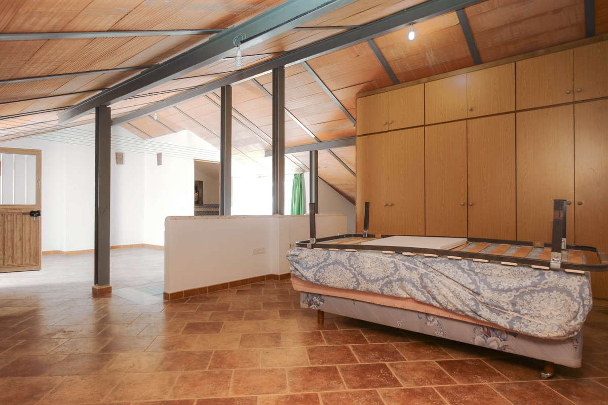 Property main view 36