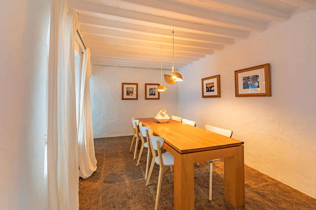 Property main view 40