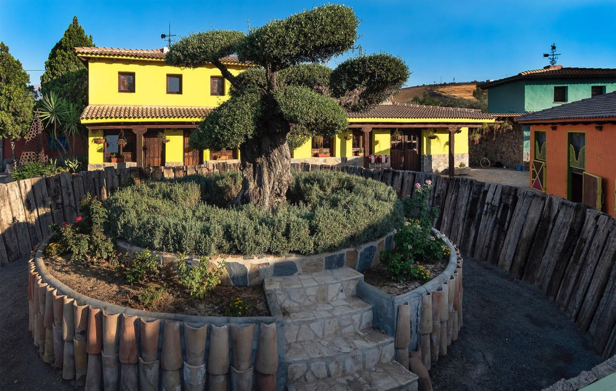 Finca - Cortijo te koop in Coín | 8 slaapkamers H4250125