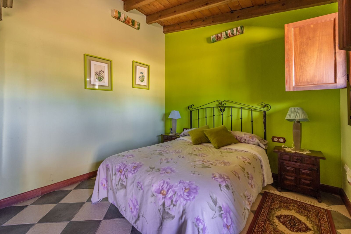 Finca - Cortijo te koop in Coín | 8 slaapkamers H4250125