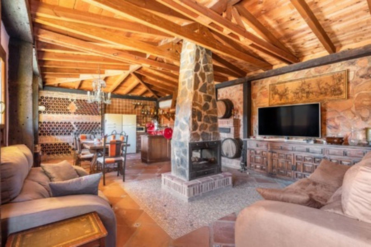 Finca - Cortijo te koop in Coín | 8 slaapkamers H4250125