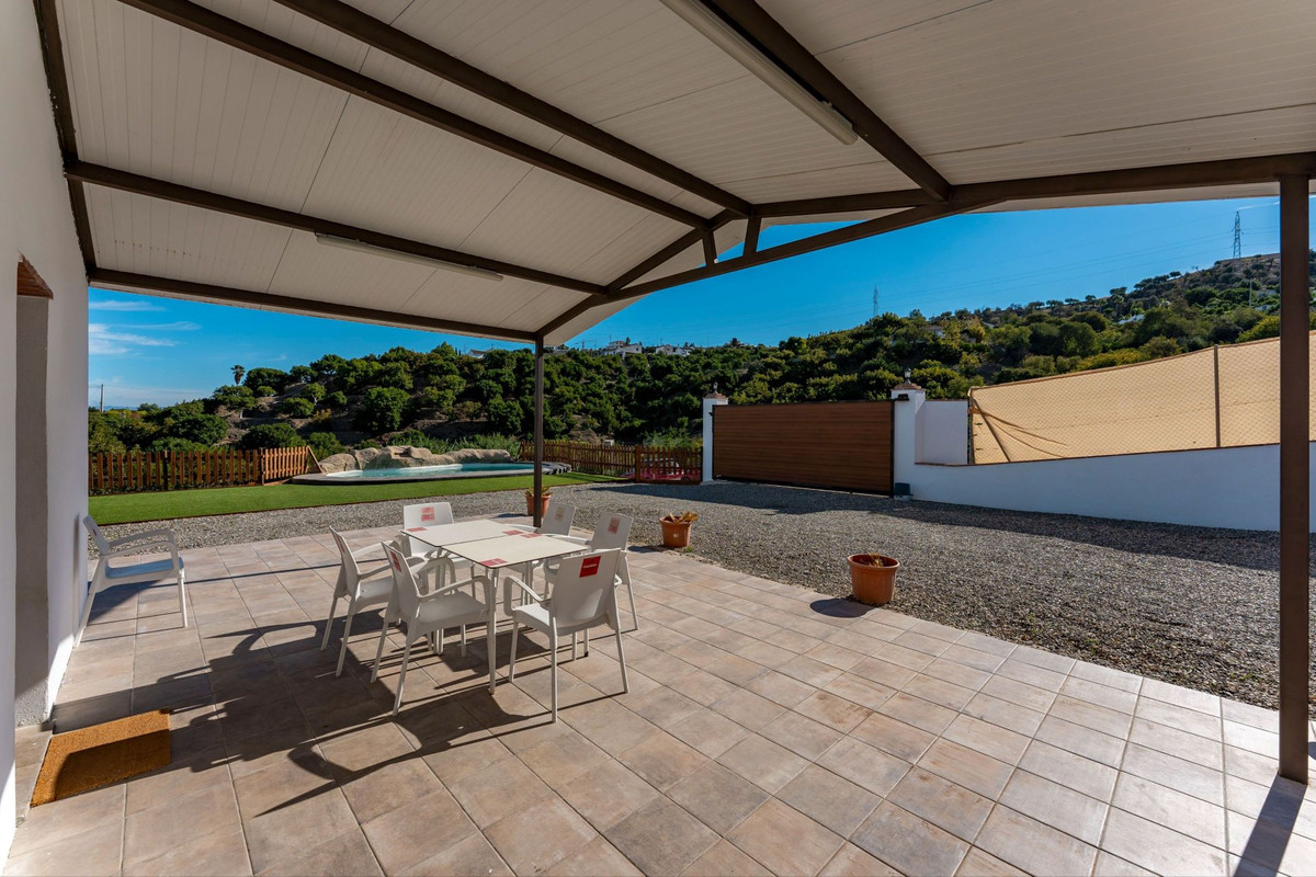 Finca - Cortijo te koop in Coín | 3 slaapkamers H4554880