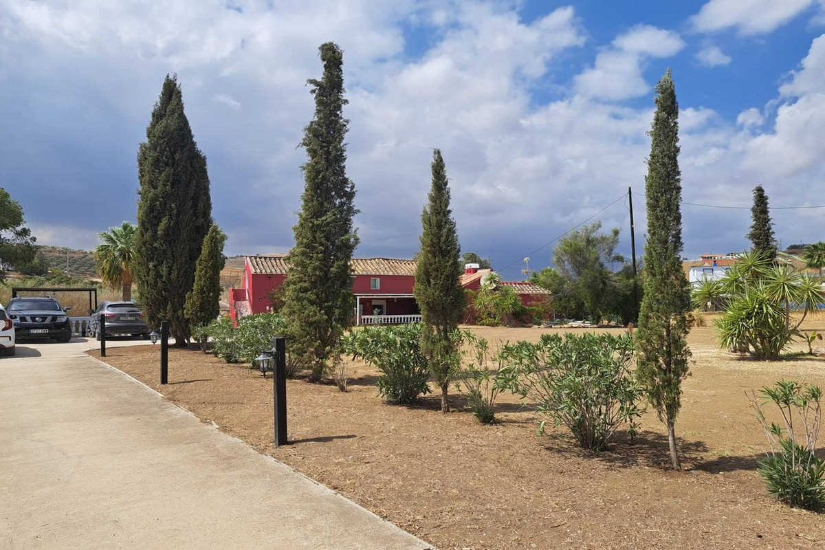 Property main view 40